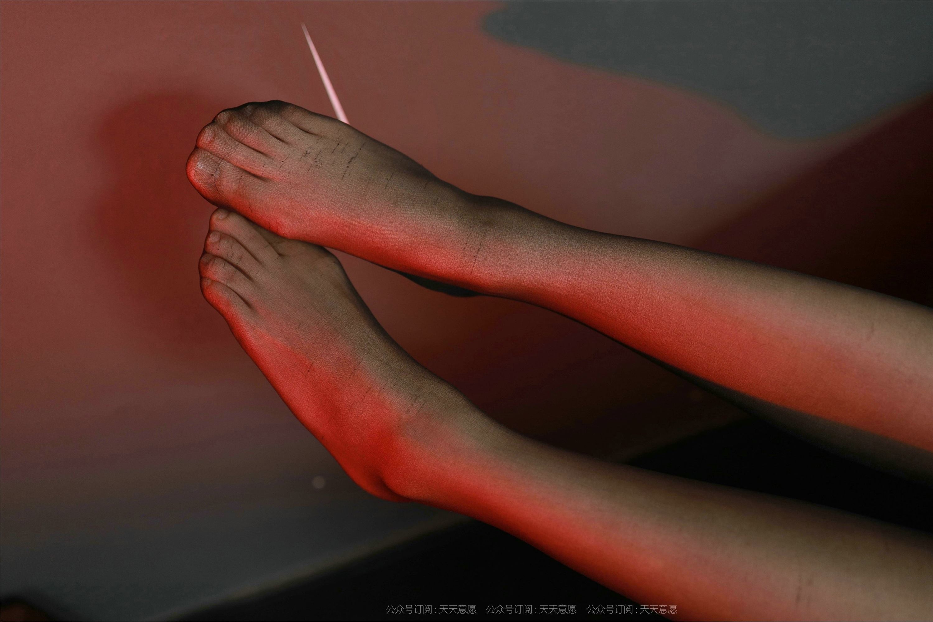 IESS异思趣向  2021.08.21 丝享家896：小婕《挂脖连衣裙》